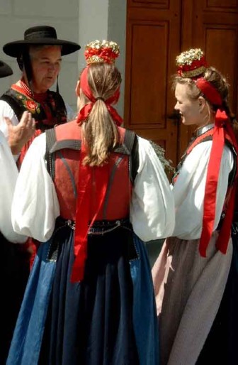 Die typischen Bändel der Laternser Mädchen (Foto: Christoph Schmidt)